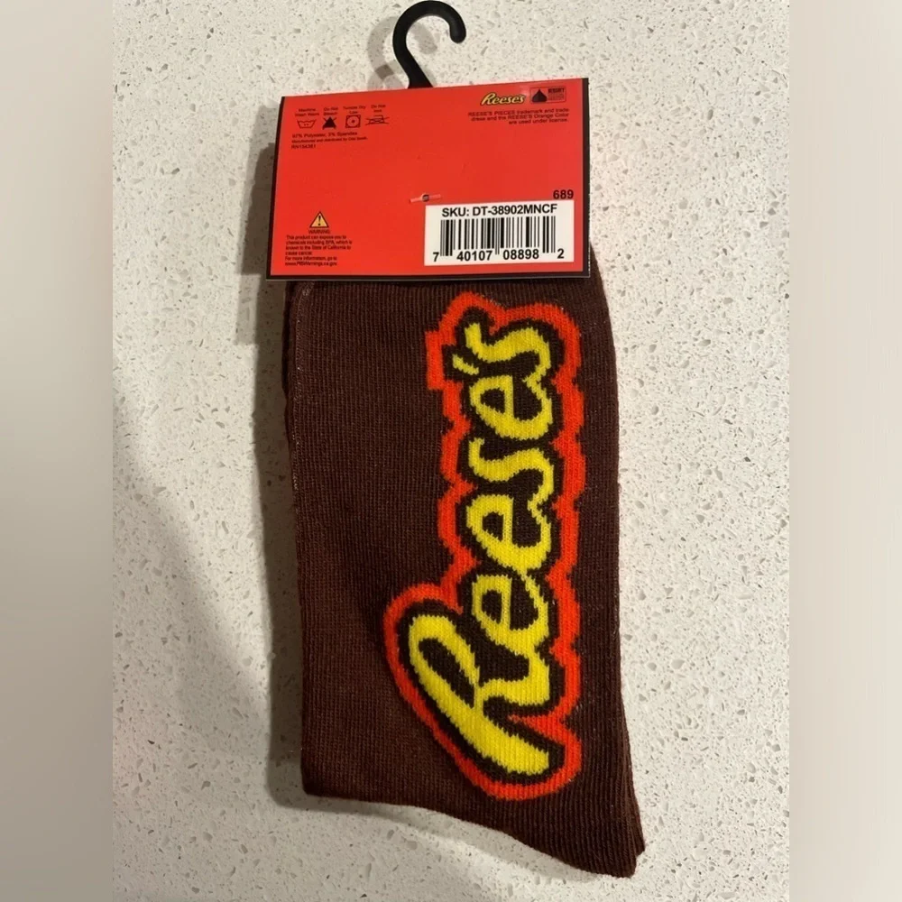 Reese’s novelty Men's Crew Socks - Orange and Brown size 6-12